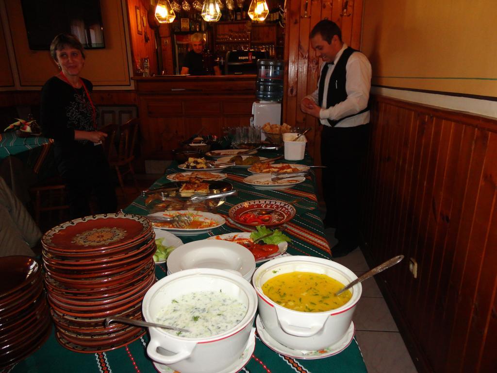 Chuchura Family Hotel Копривштица Экстерьер фото