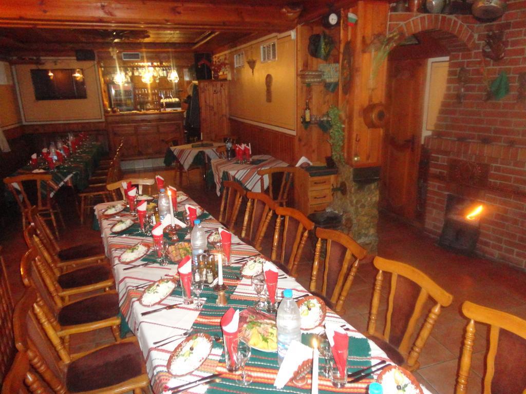 Chuchura Family Hotel Копривштица Экстерьер фото