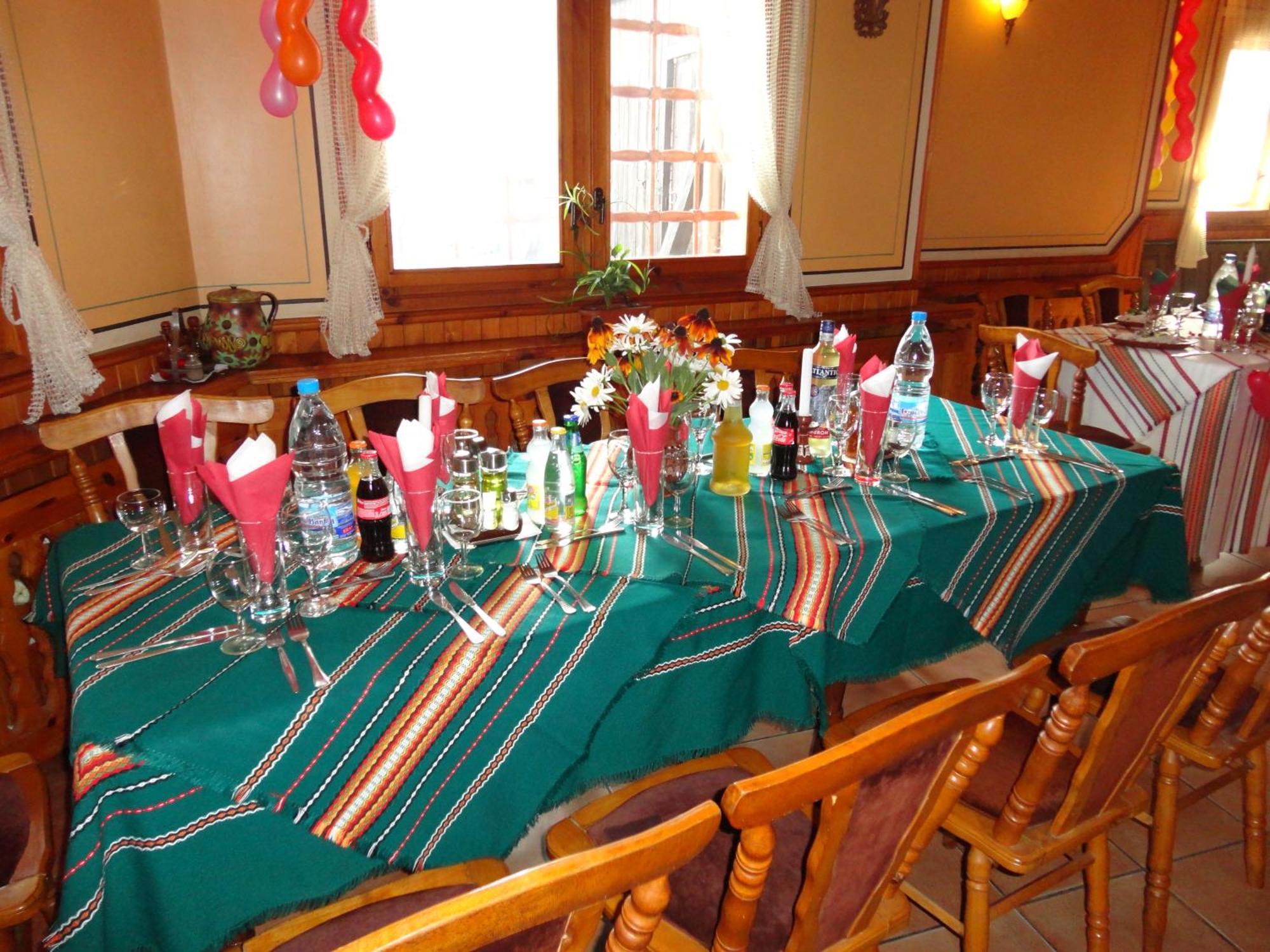 Chuchura Family Hotel Копривштица Экстерьер фото
